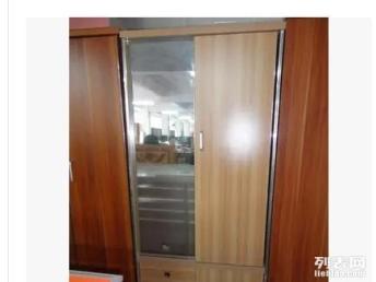 圖廠家直銷多門推拉衣柜 超大容量與專業(yè)服務(wù)的完美結(jié)合